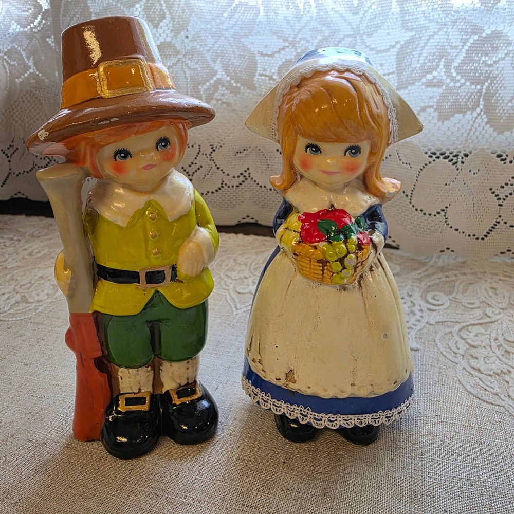 Napcoware Ceramic Pilgrim Figurines M-8228 Vintage Thanksgiving Decor Japan